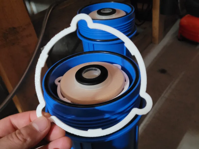 Water filter centering ring