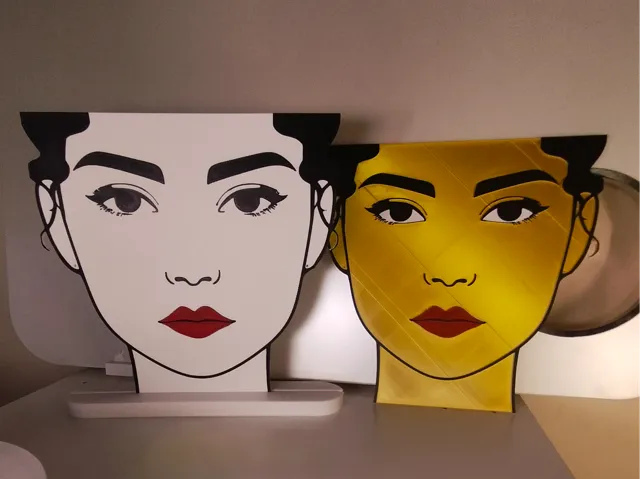 Facial model for earrings presentation
