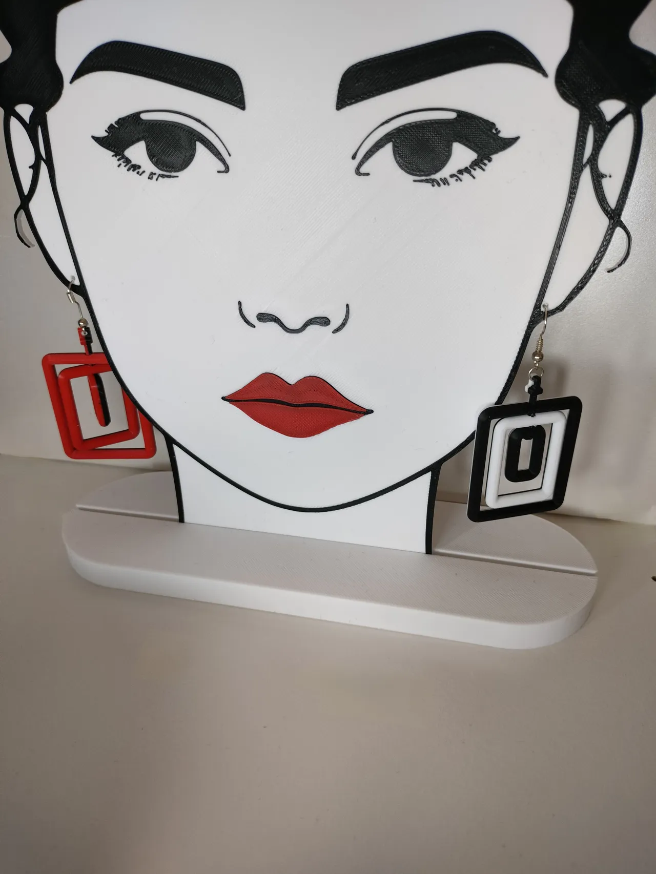 Facial model for earrings presentation view 4
