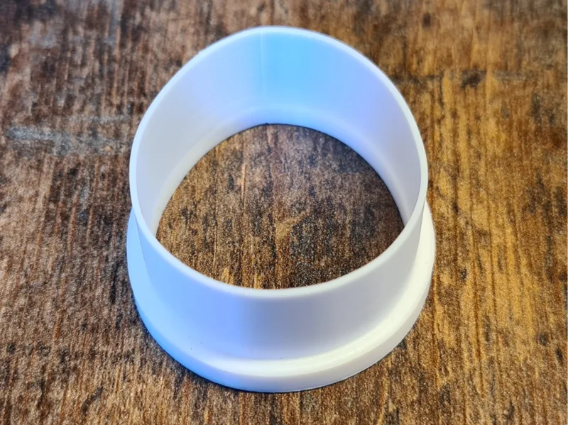 Easter: egg cookie cutter