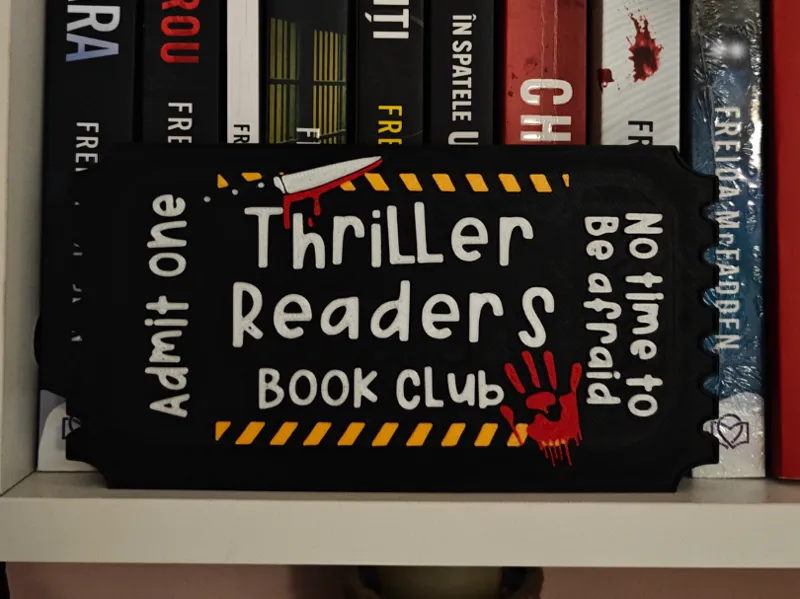 Thriller Bookshelf Ticket