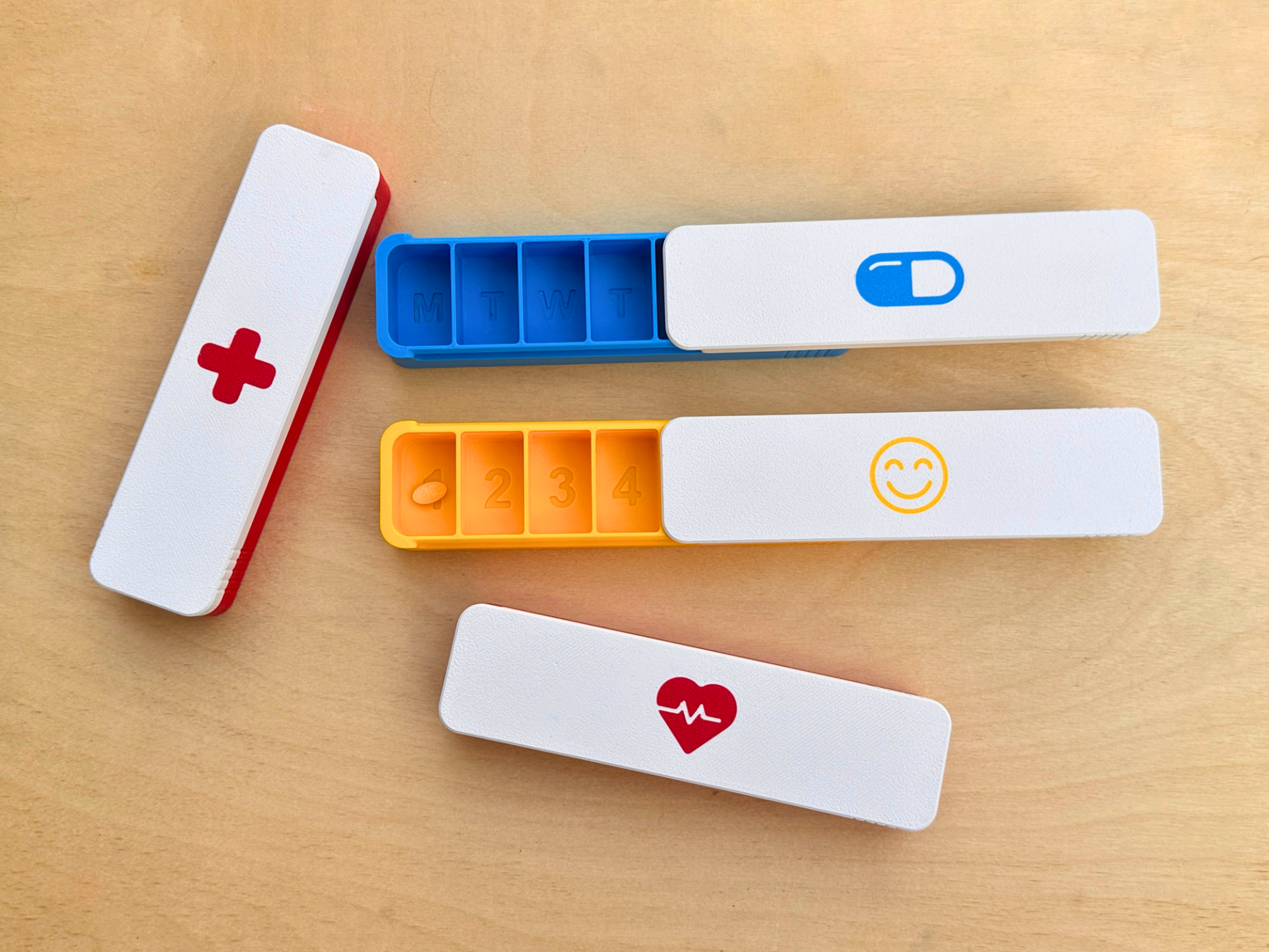 7 Day Pill Organizer – 5 Lid Styles