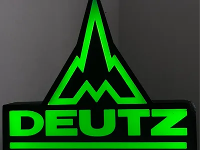 Deutz Lightbox with custom model designation