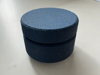 Simple threaded container