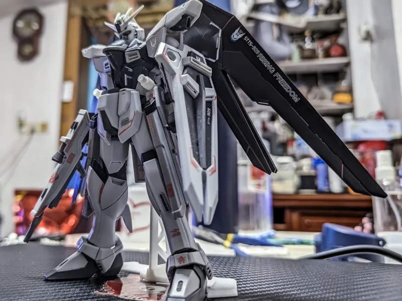 HG 自由高达 站姿艺术支架