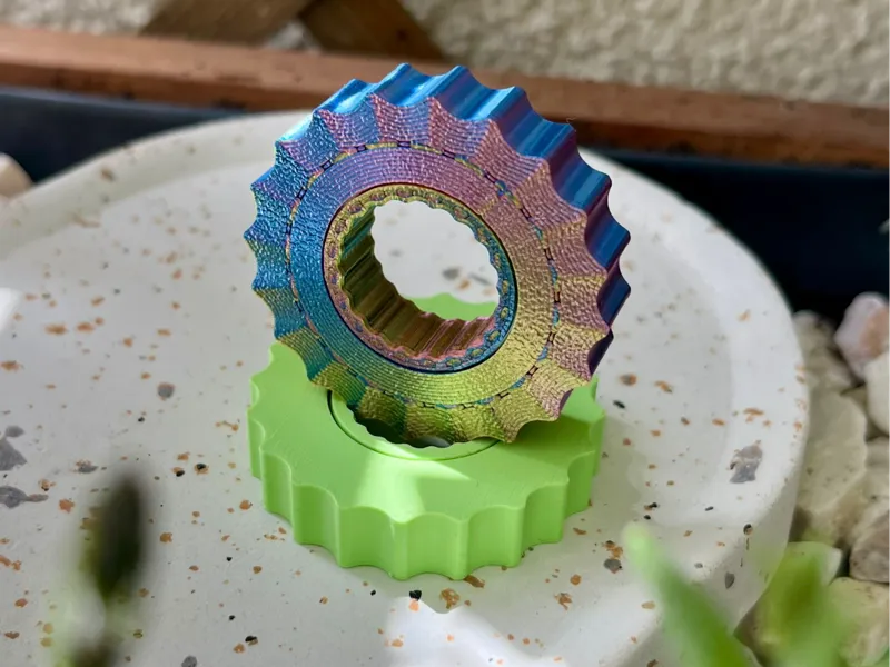 Star fidget spinner ring with bearing