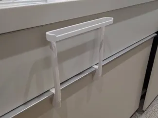 キッチンのタオル掛け