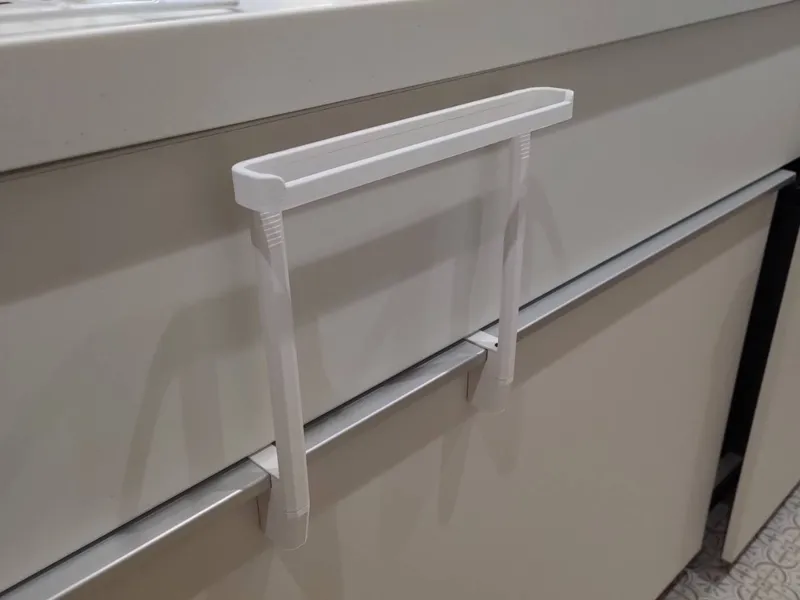 キッチンのタオル掛け