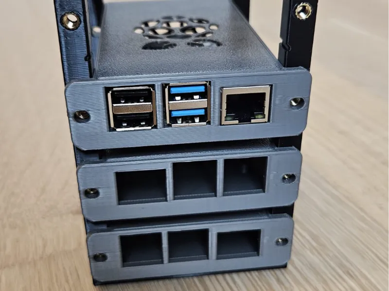 Raspberry Pi 4 & 5 Mini Rack - added spacer