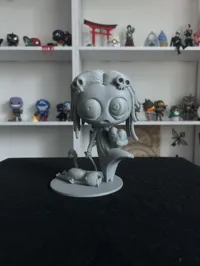 Figurine Lenore, la petite morte-vivante — photo 2