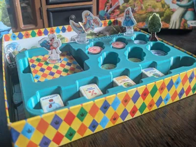Insert for the board game Race for the Crown