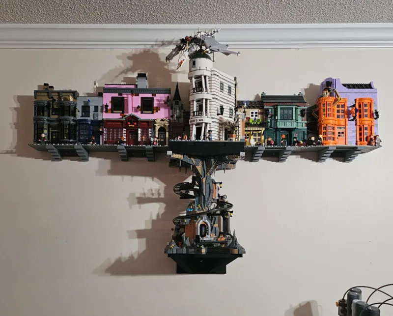 Wall mount for lower half of Gringott's brick set