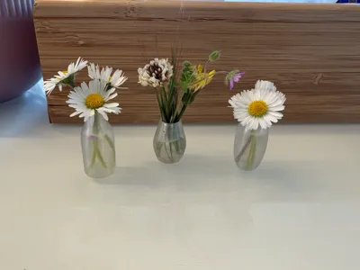 Dollhouse Accessories - Flower Vase Set 1