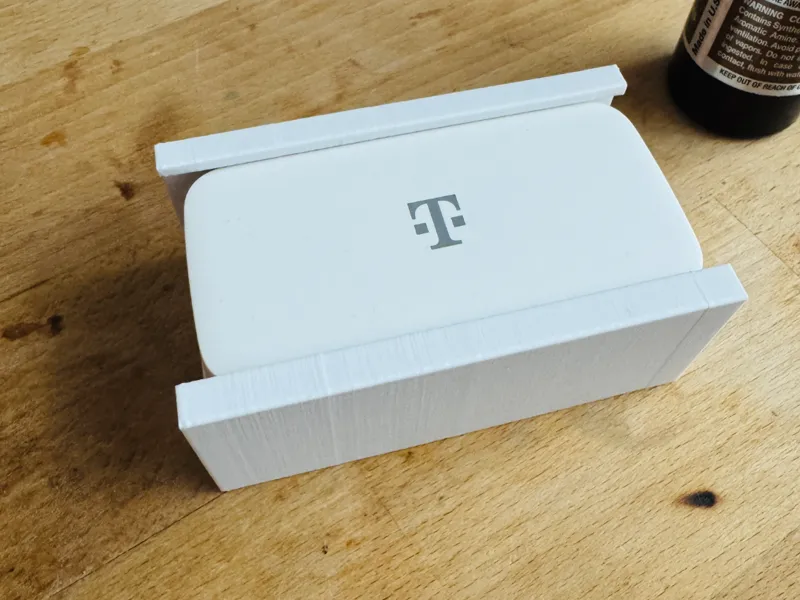 Telekom 5G Router Netzteil Halterung