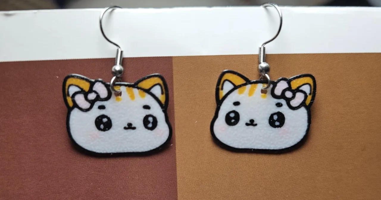 Cute cat earring and hairpin view 2