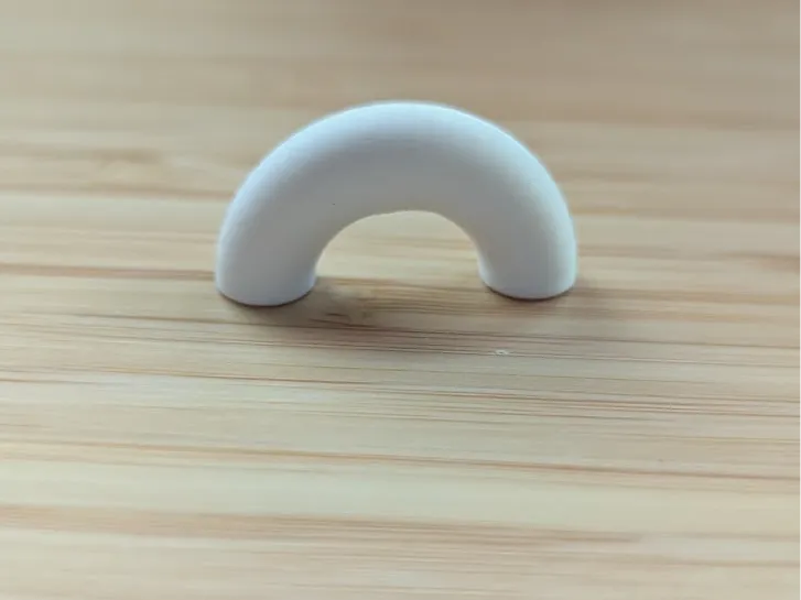 Magnetic Cable Manager