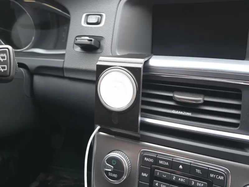 Volvo MagSafe Gen1 wireless charger holder