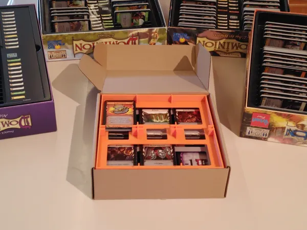 Boîte de rangement pour cartes Dominion