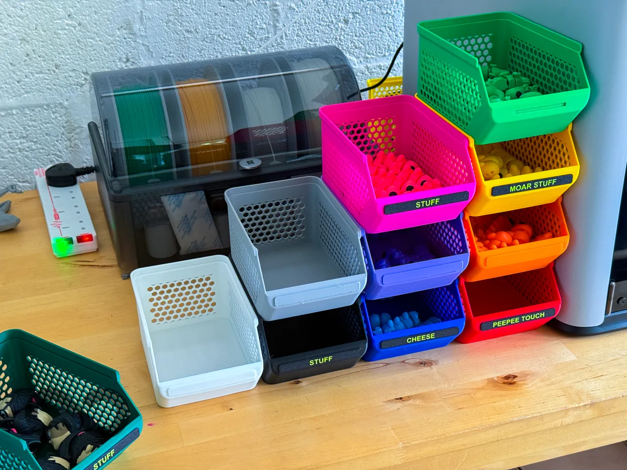 115x175mm Stacking Observe & Grab Containers - Hex view 2