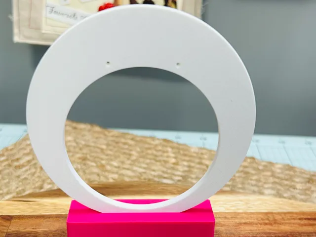 Simple Earring Display Modern