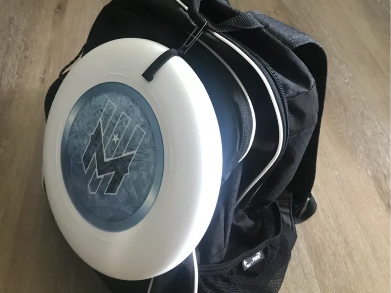frisbee clip 