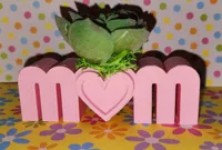 Pot de bureau « MOM » en forme de cœur — photo 1