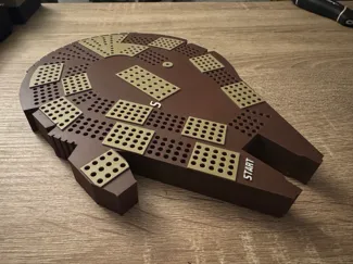 Star Wars - Millennium Falcon - Cribbage board