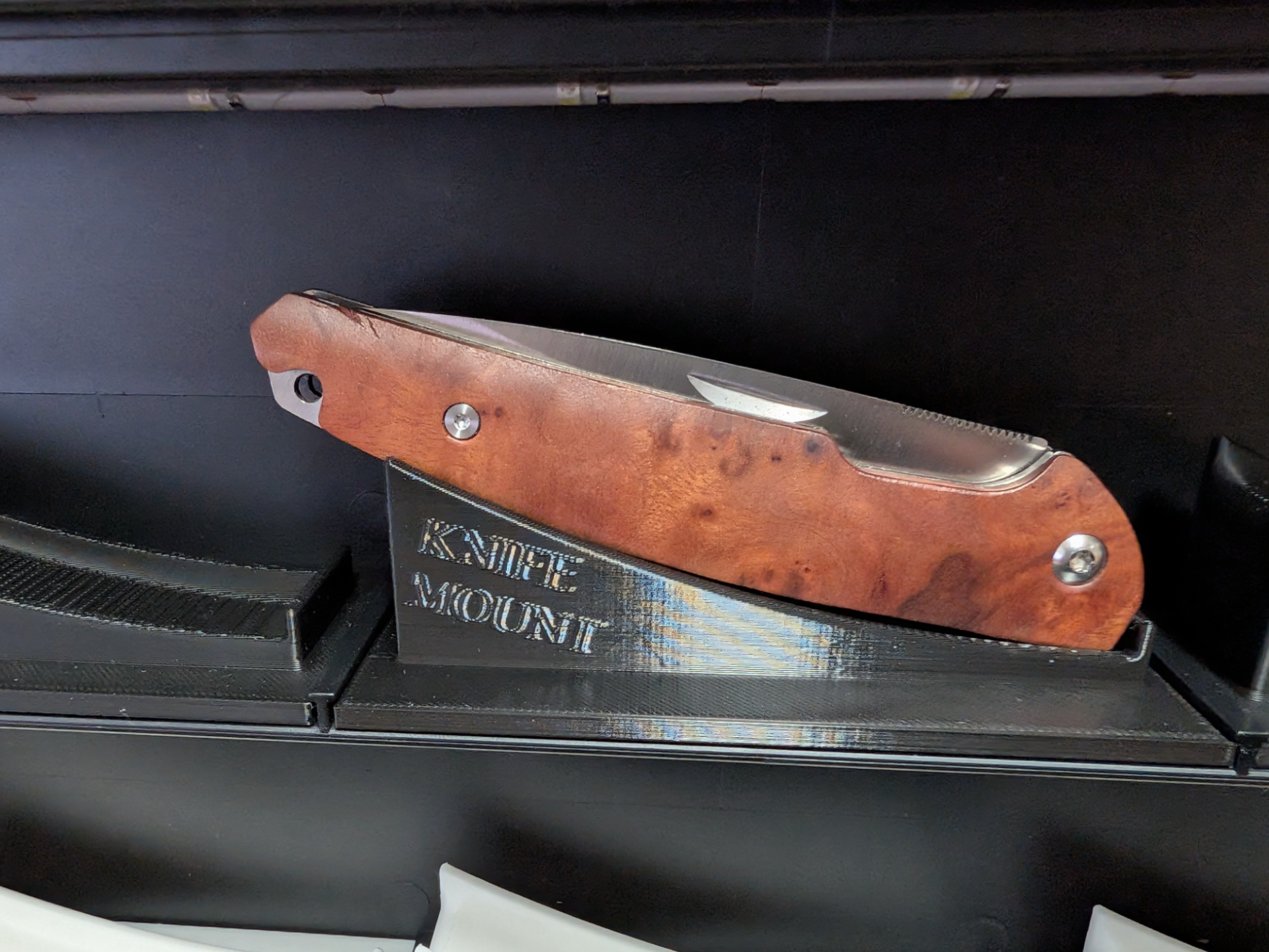 Knife Display Mounts (Smyths Build-it LED)