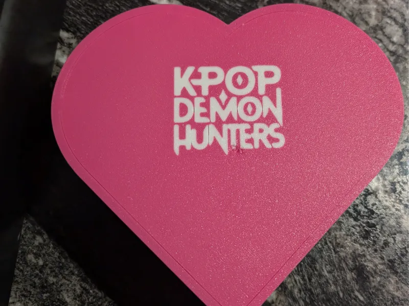 Kpop demon hunters heart shaped box
