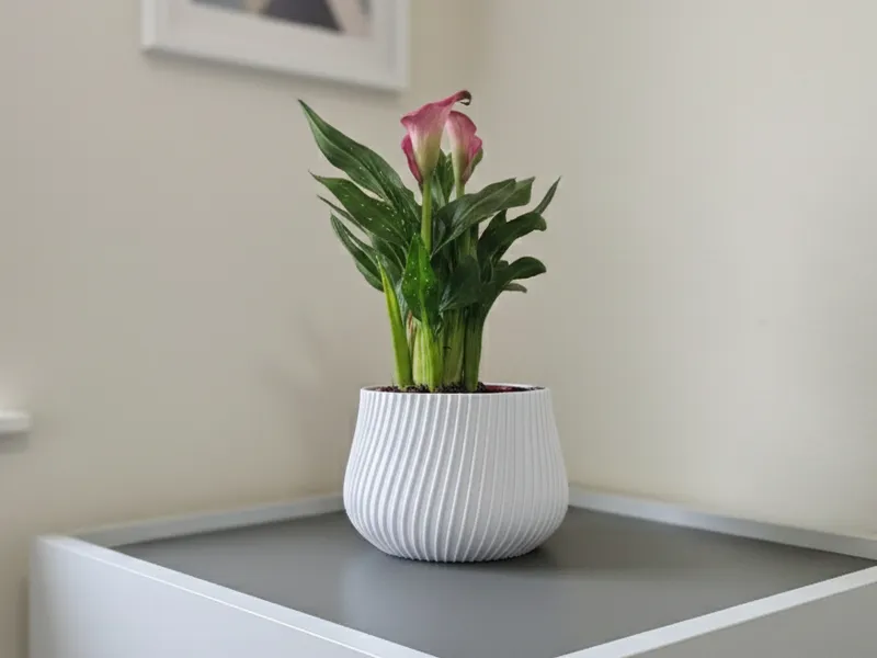 Modern Ribbed Planter | Minimalist Wavy Plant Pot