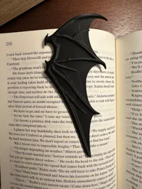 Marque-page aile de Bat Boy (ACOTAR) — photo 4