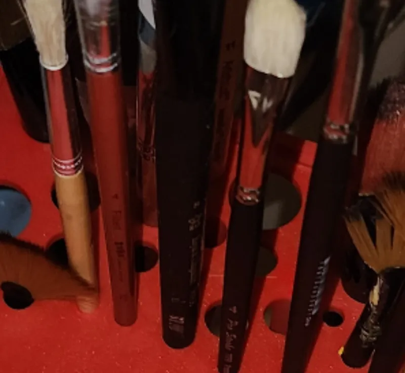 Artist's Brush Holder Storage 