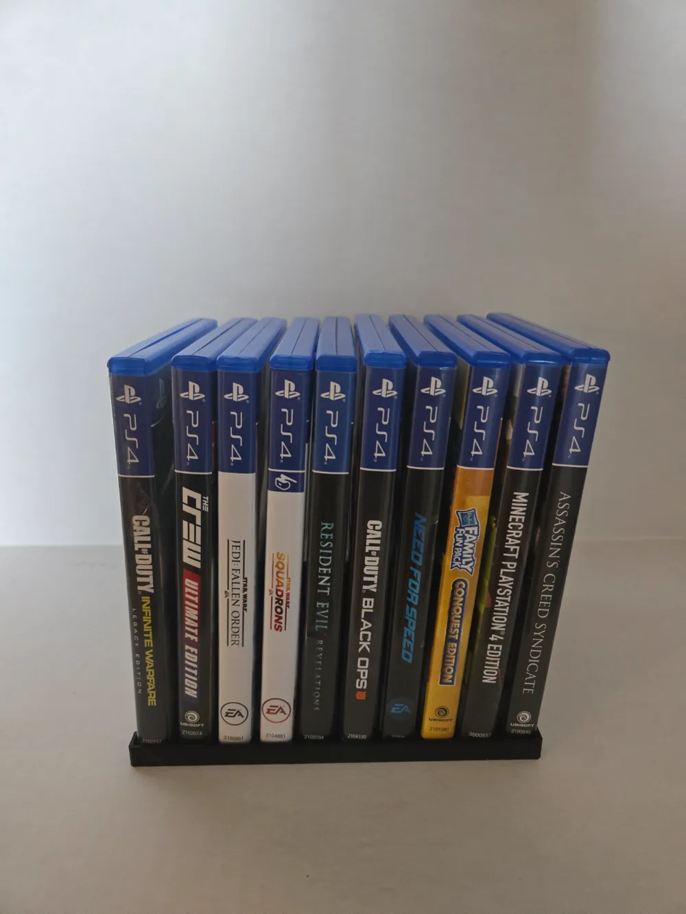 PS4 Game Case Holder ( may hold PS5 ) by johnnymodelsco MakerWorld