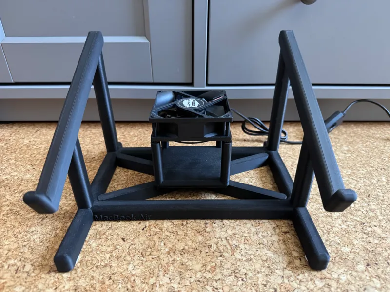 MacBook Air M2 Ständer