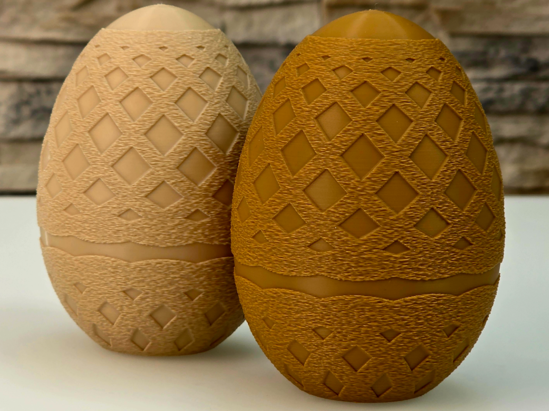 Elegant Diamond Egg Decor