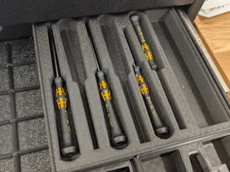 Gridfinity holder for small screwdriver set