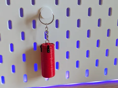 Llavero: Boxing Bag Keychain — referencia de MakerWorld