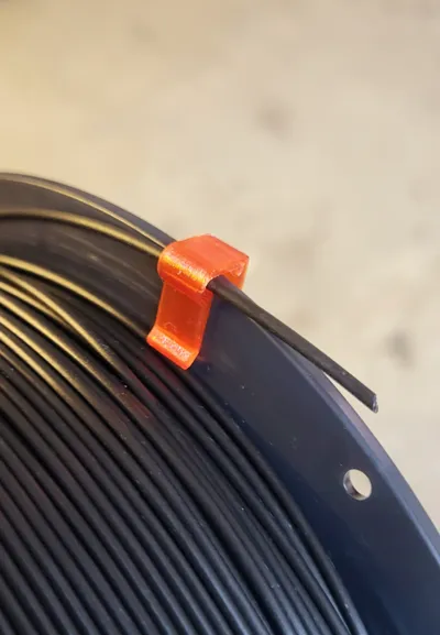 simple Filament clip
