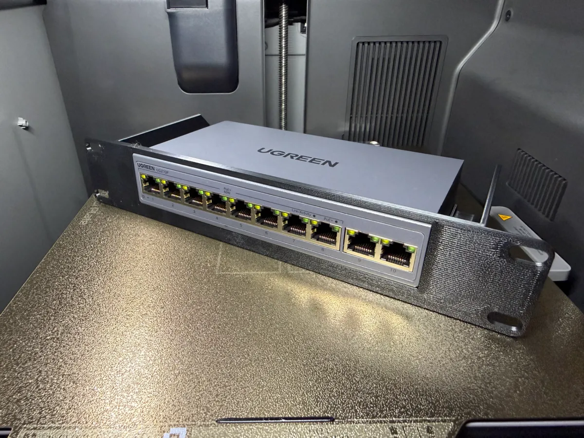 10-Zoll-Rack-Mount UGreen UG210P Switch - Free 3D Print Model - MakerWorld