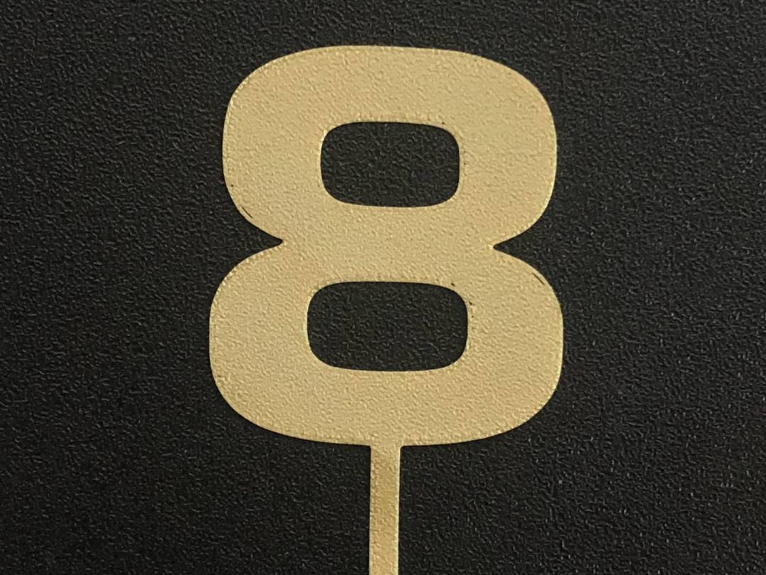 Cake topper F1 style eight