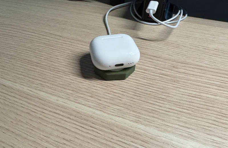 AirPods puck