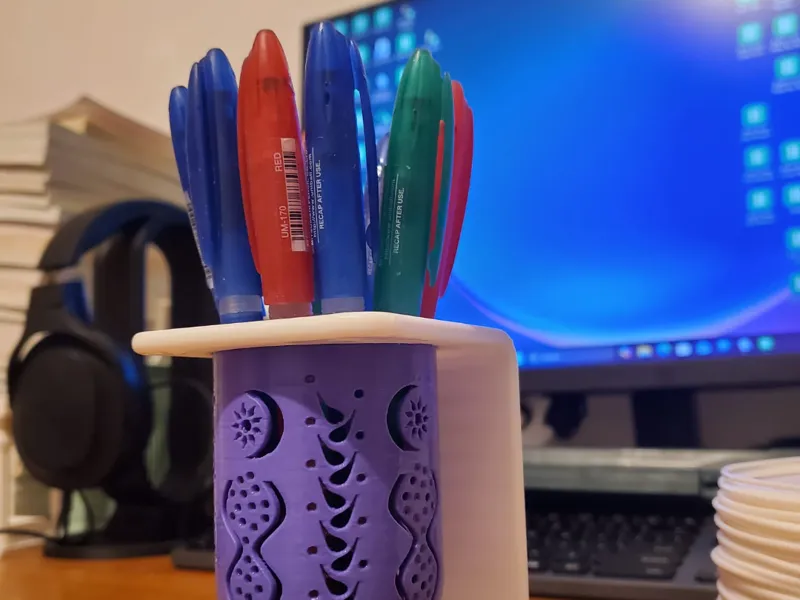 Pen Holder