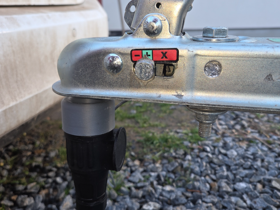 Safety ball - 13pin socket holder (2 in 1)