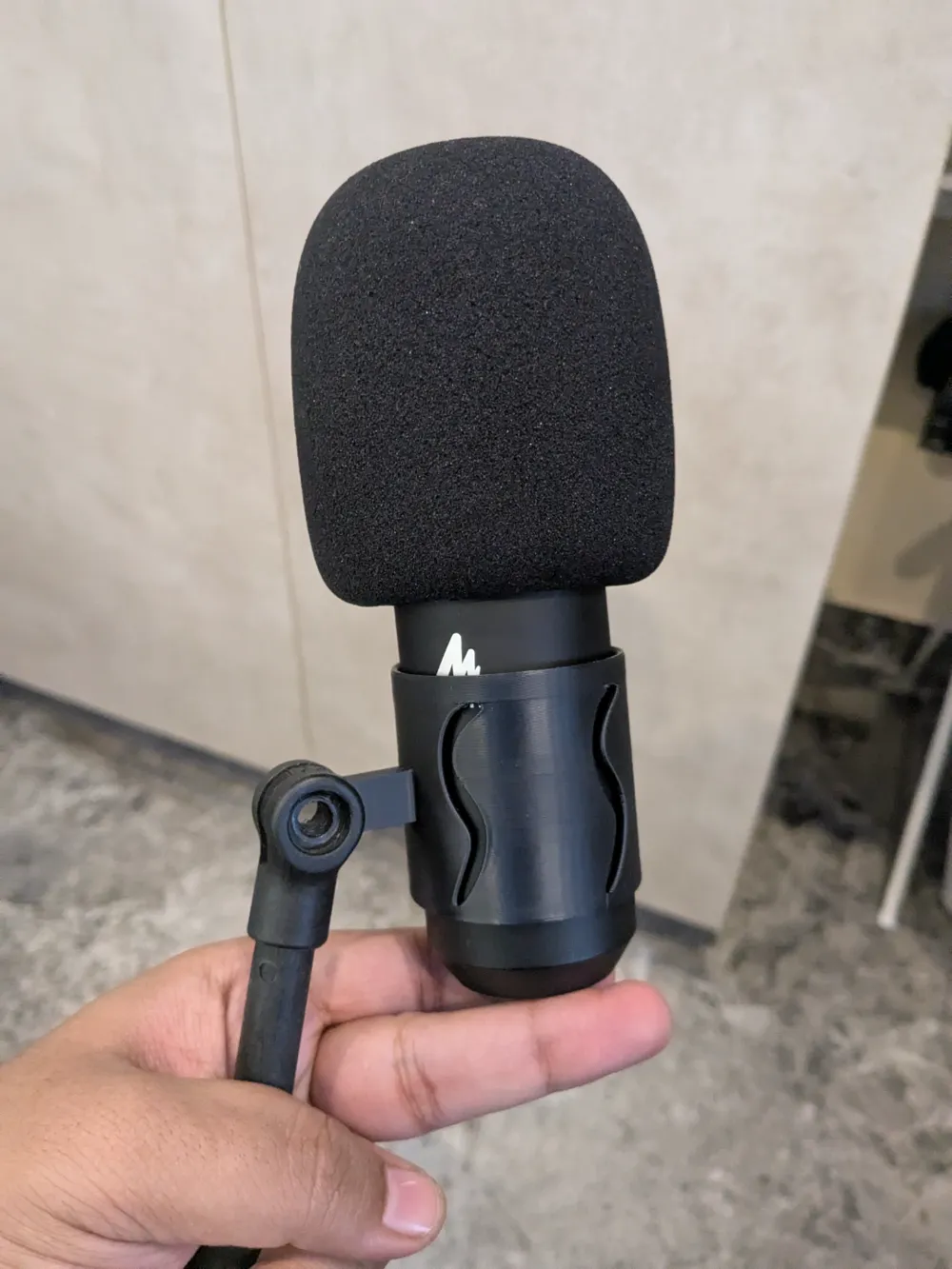 Adaptateur de micro pour supports de téléphone génériques - Modèle d ...