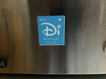 Letrero o emblema decorativo: Disney Element Letters and Fridge Magnet — vista de referencia 5