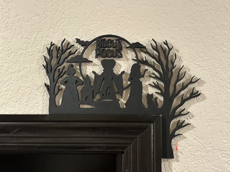 Hocus Pocus Door Corner