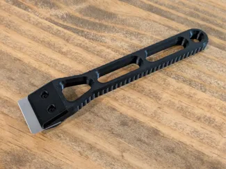Rugged bed scaper