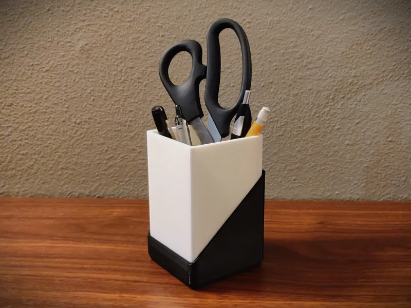 Slanted Pen Holder