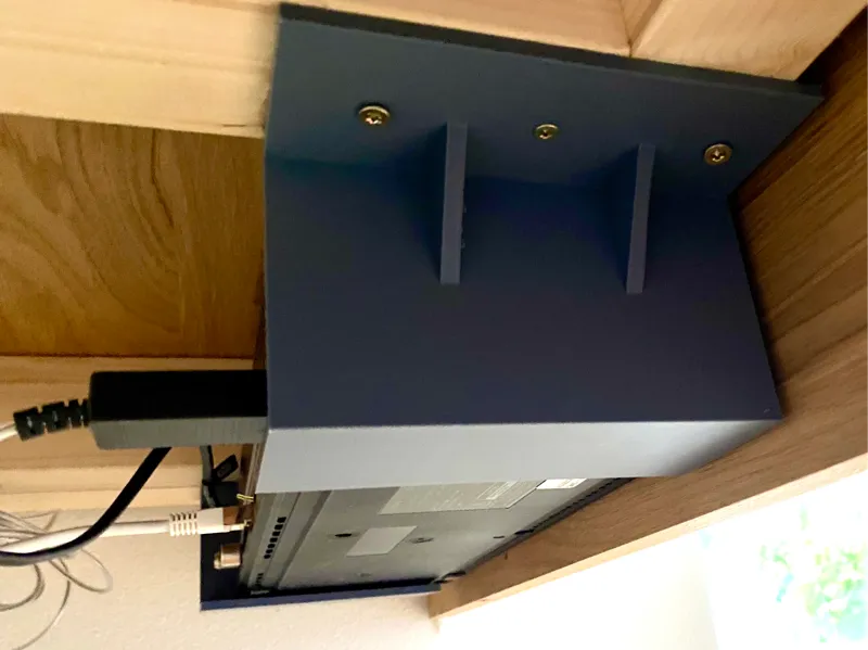 Samsung Connect Box under Desk Mount