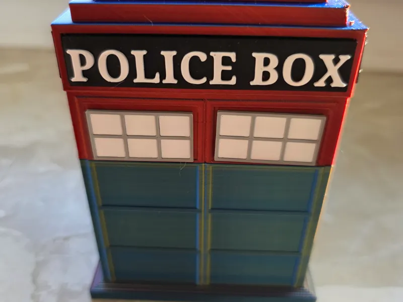 Tardis - Trading Card Game Deckbox - 100 cards